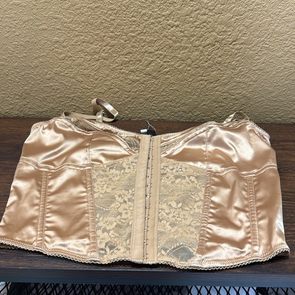 LUXELIFE SATIN NUDE BUSTIER . Size Large - Picture 3 of 9